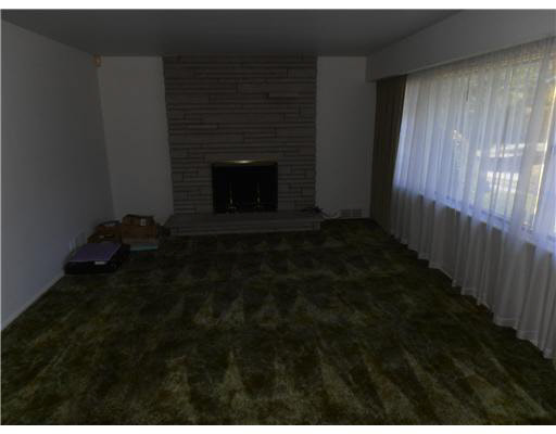 3325 Whitcomb Ave, South Bend, IN 46614 photo 3