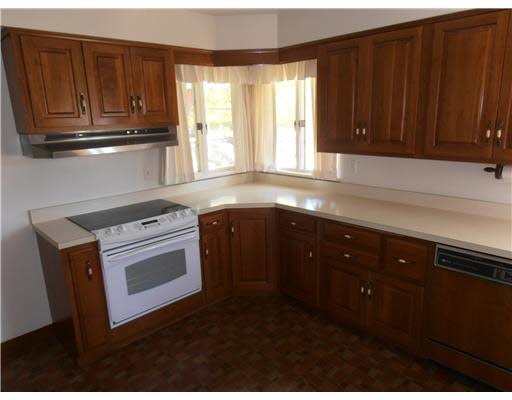 3325 Whitcomb Ave, South Bend, IN 46614 photo 2
