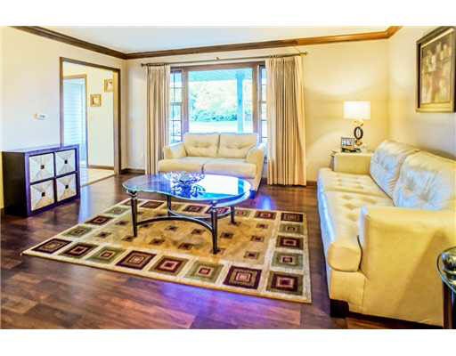 51633 Trailwood Ct, Granger, IN 46530 photo 2