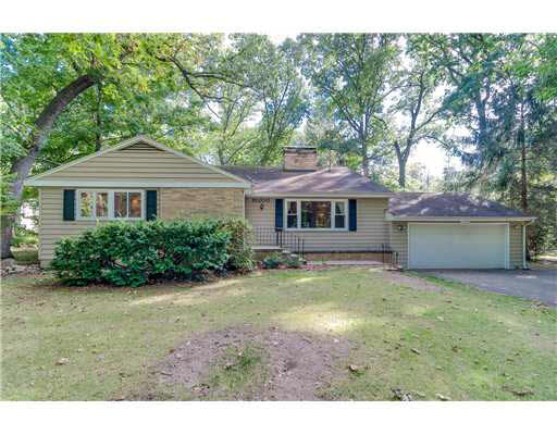 19200 Summers Dr, South Bend, IN 46637 photo 1