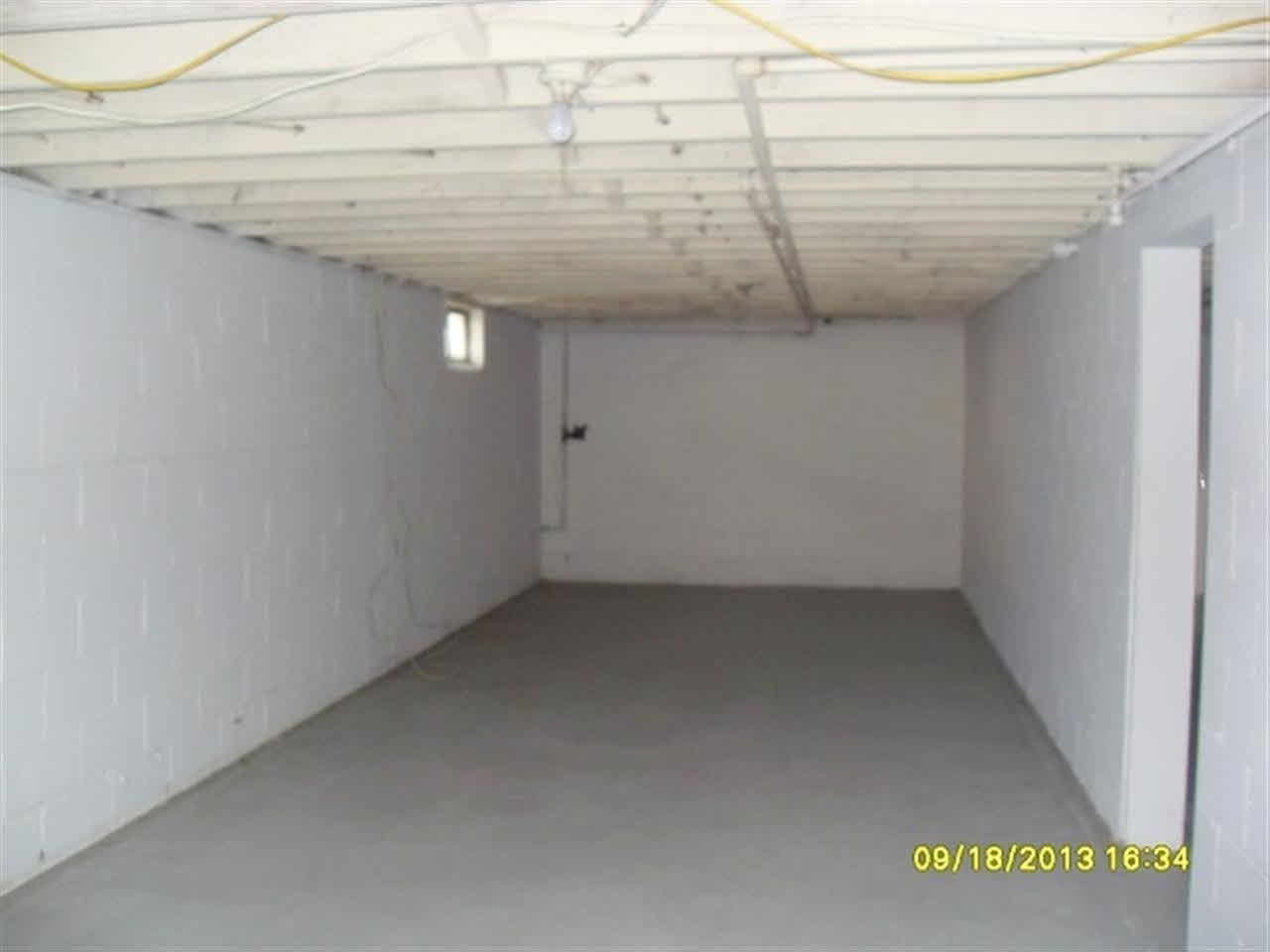 219 Meisner Ave, Elkhart, IN 46514 photo 9
