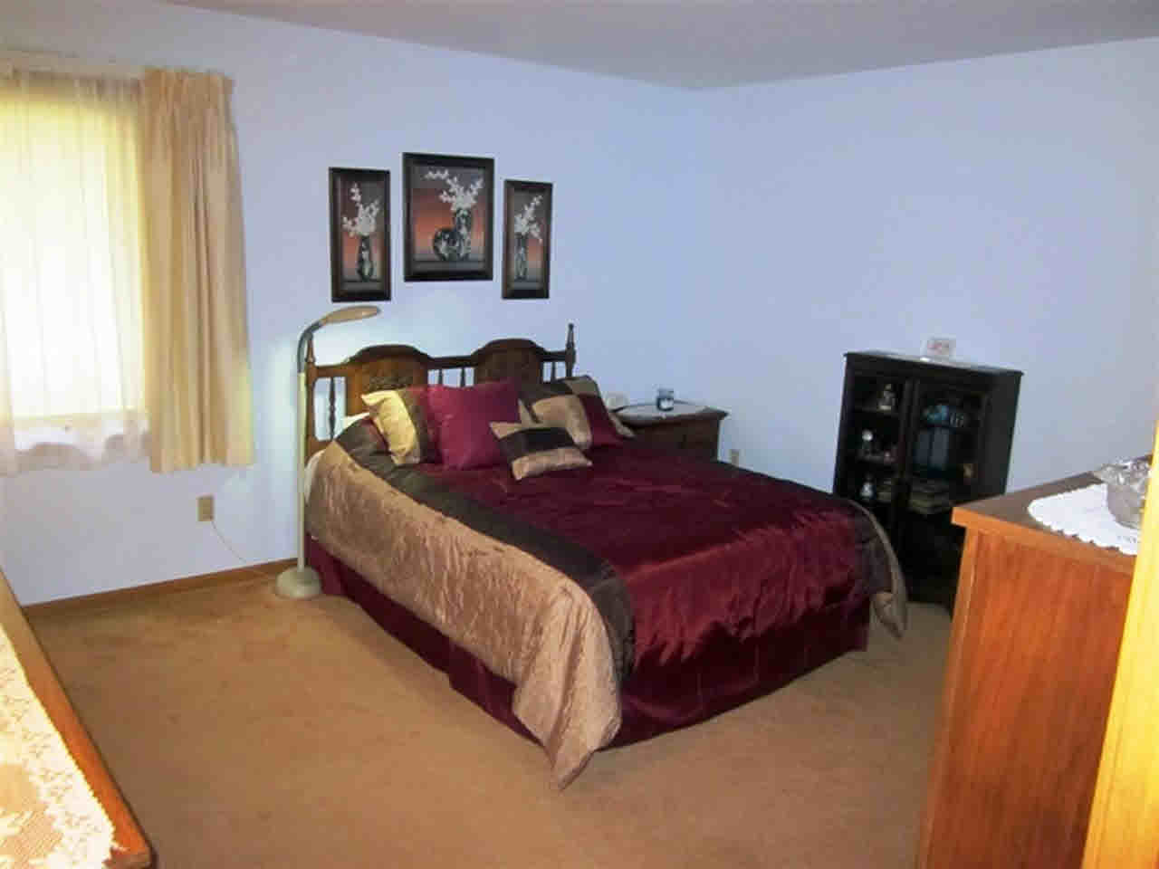 1302 Kiblinger Pl, Auburn, IN 46706 photo 4