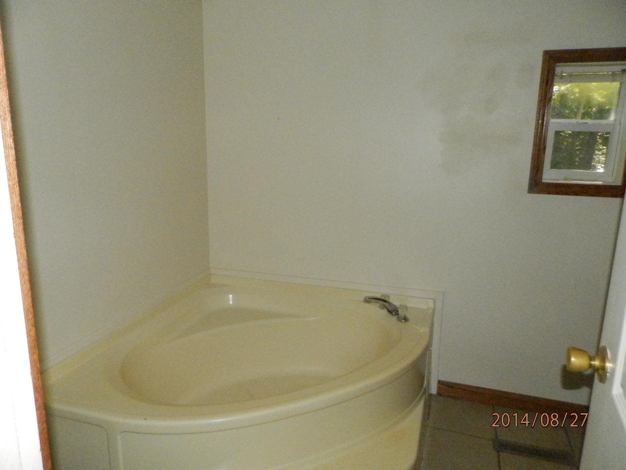 10478 W 300 S, Lagrange, IN 46761 photo 12