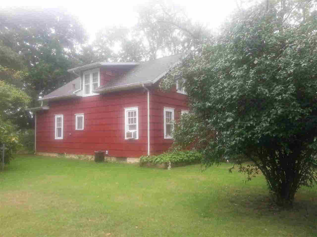 1318 Cone St, Elkhart, IN 46514 photo 2