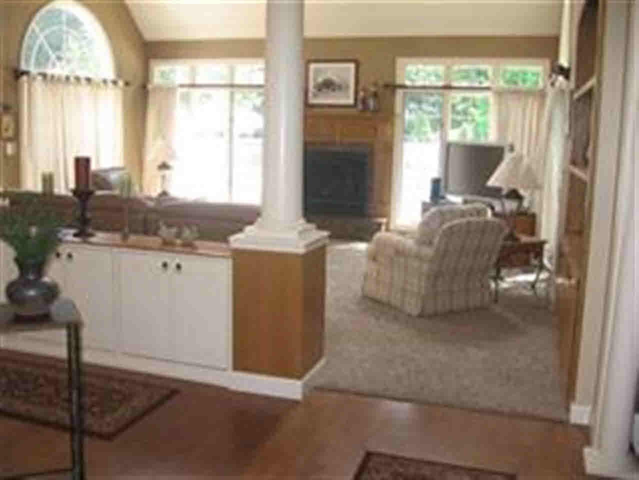 23252 Bluff Crest Dr, Elkhart, IN 46516 photo 9