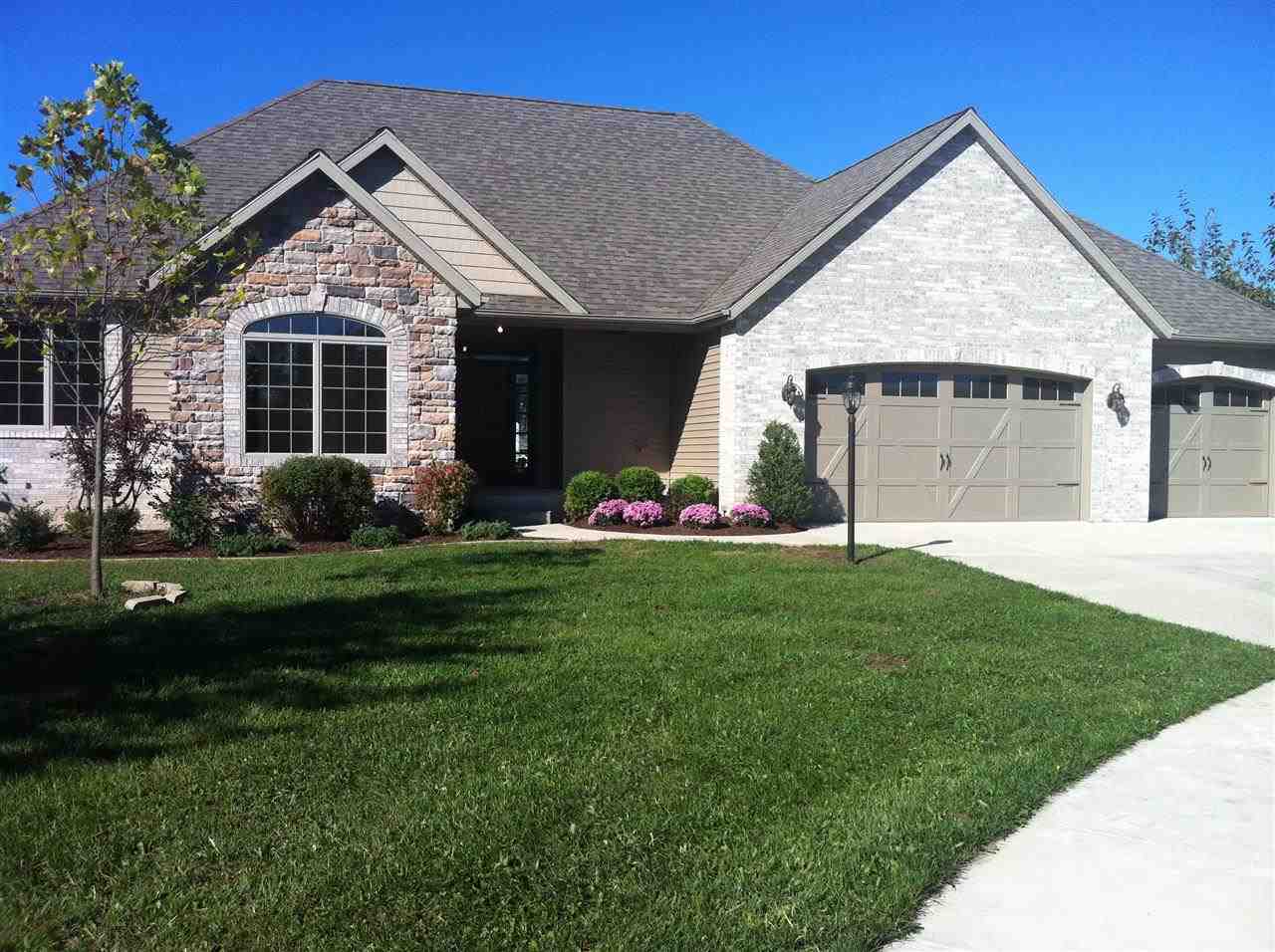 5005 Masthead Ct, South Bend, IN 46628 photo 1