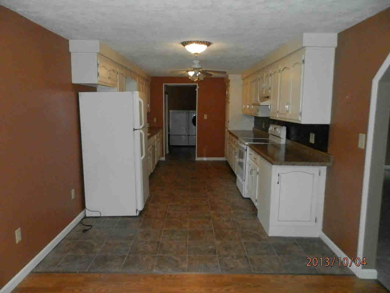 7195 S 200 E, Wolcottville, IN 46795 photo 6