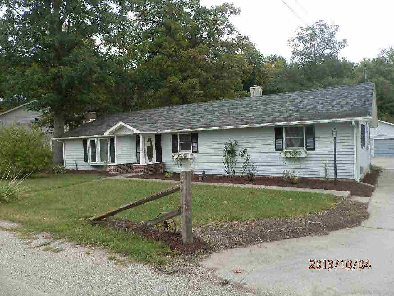 7195 S 200 E, Wolcottville, IN 46795 photo 1
