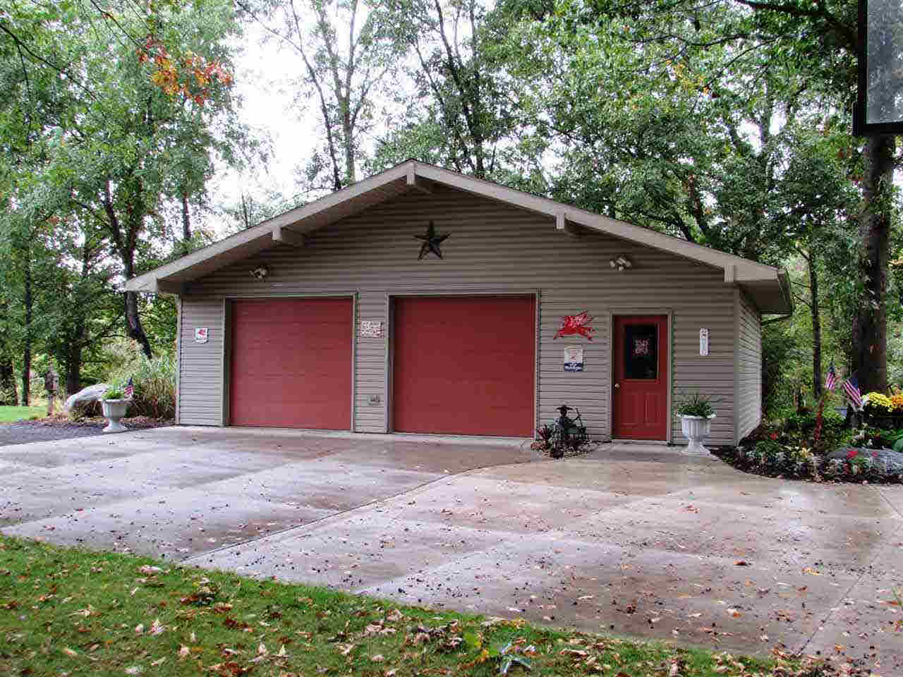 7275 W 350 N, Shipshewana, IN 46565 photo 5
