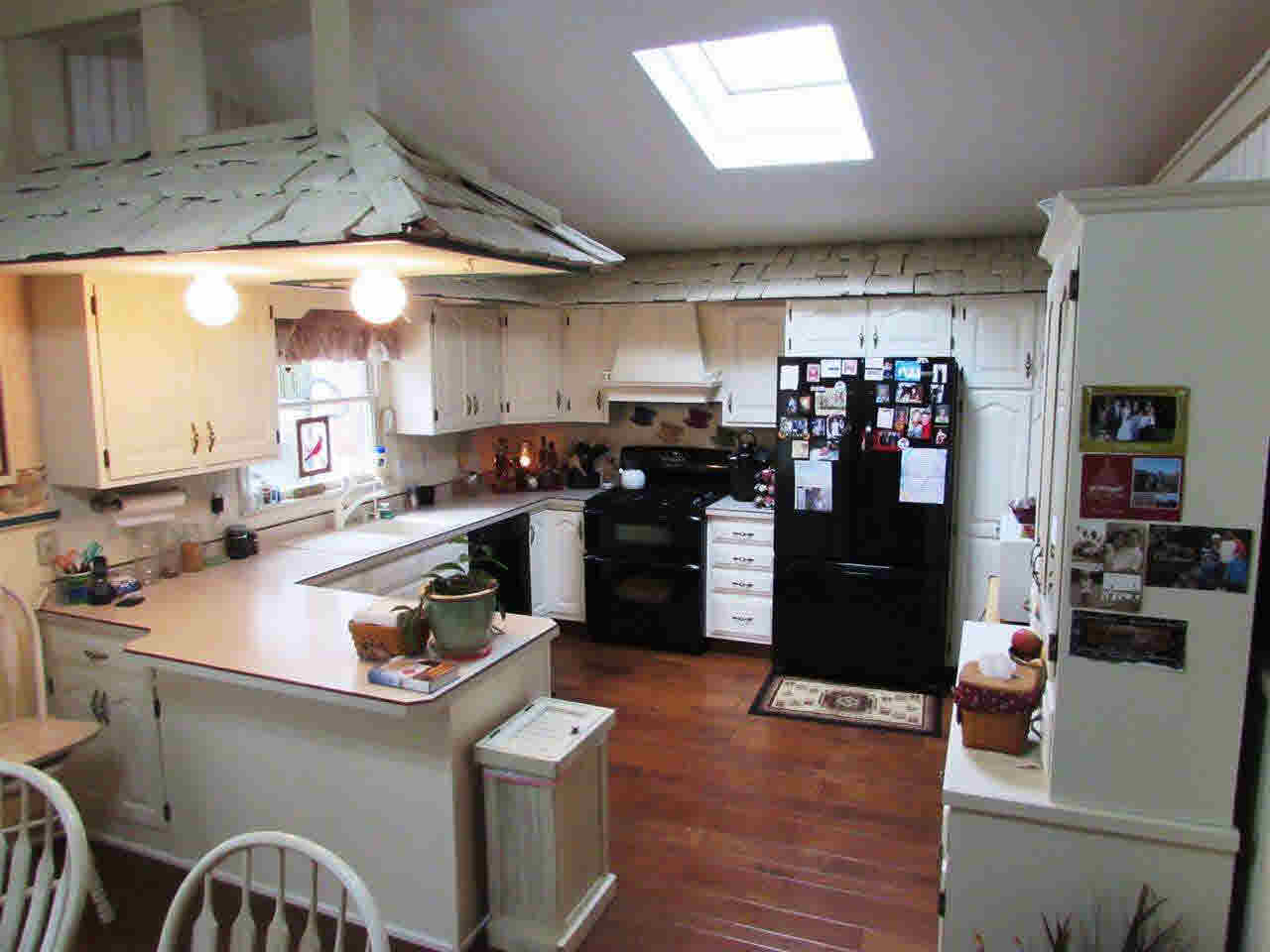 7275 W 350 N, Shipshewana, IN 46565 photo 8