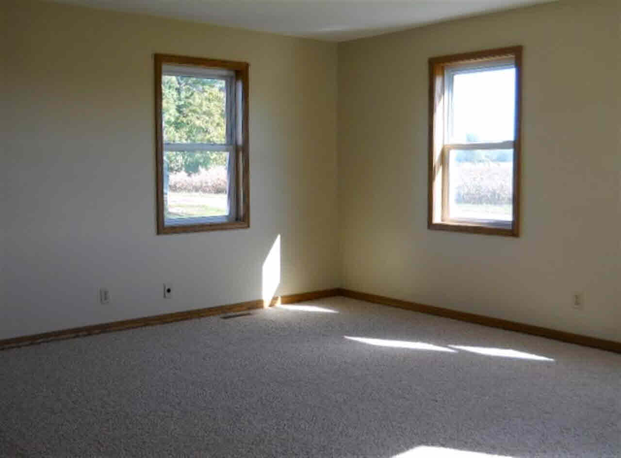 8011 N Harper Rd, Leesburg, IN 46538 photo 12