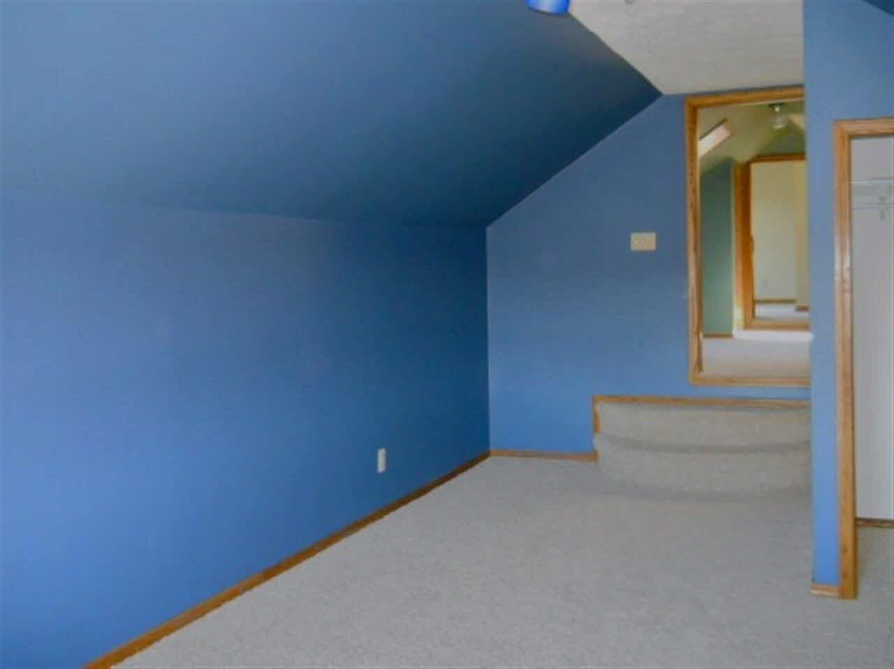 8011 N Harper Rd, Leesburg, IN 46538 photo 19