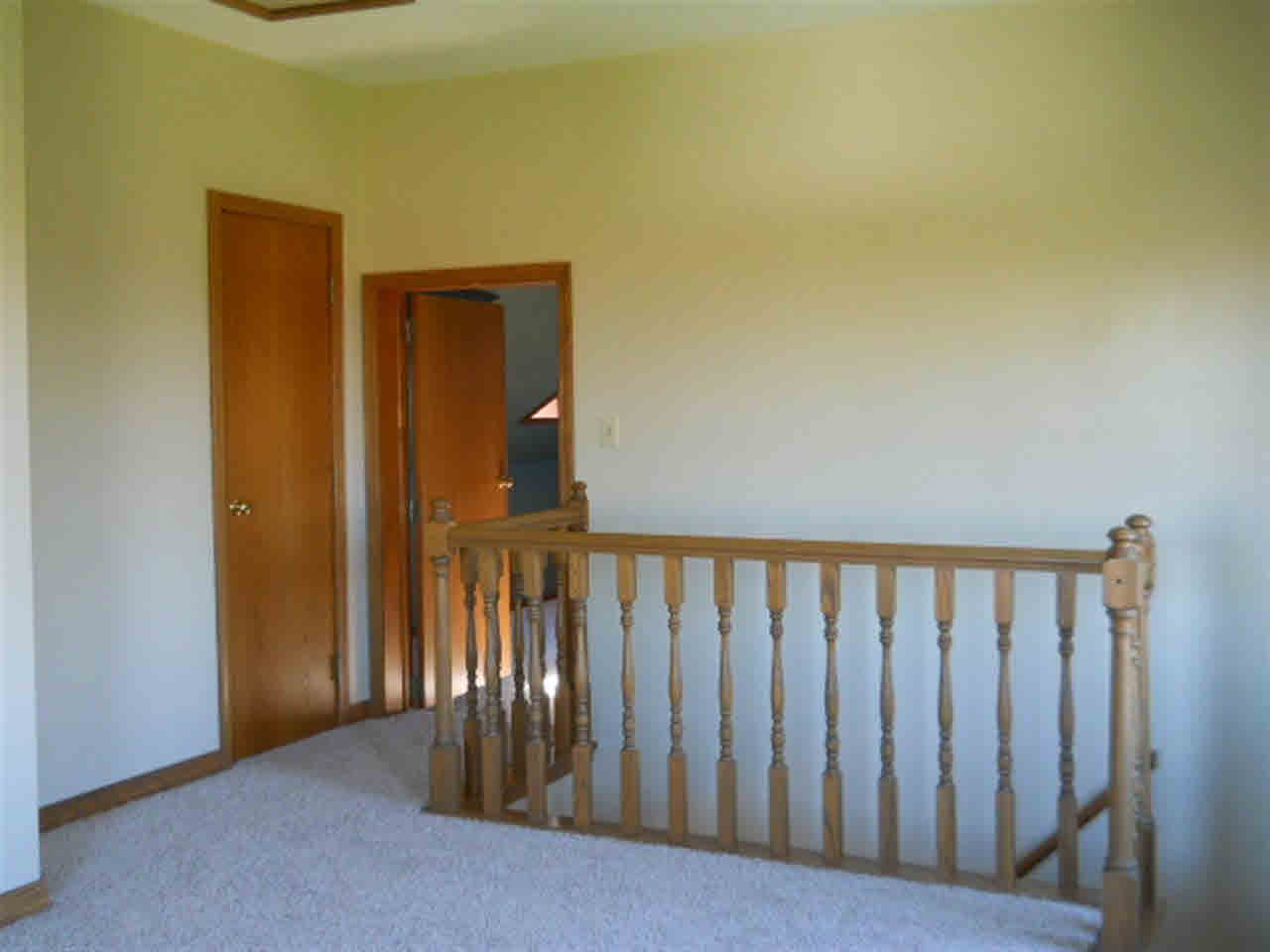8011 N Harper Rd, Leesburg, IN 46538 photo 14