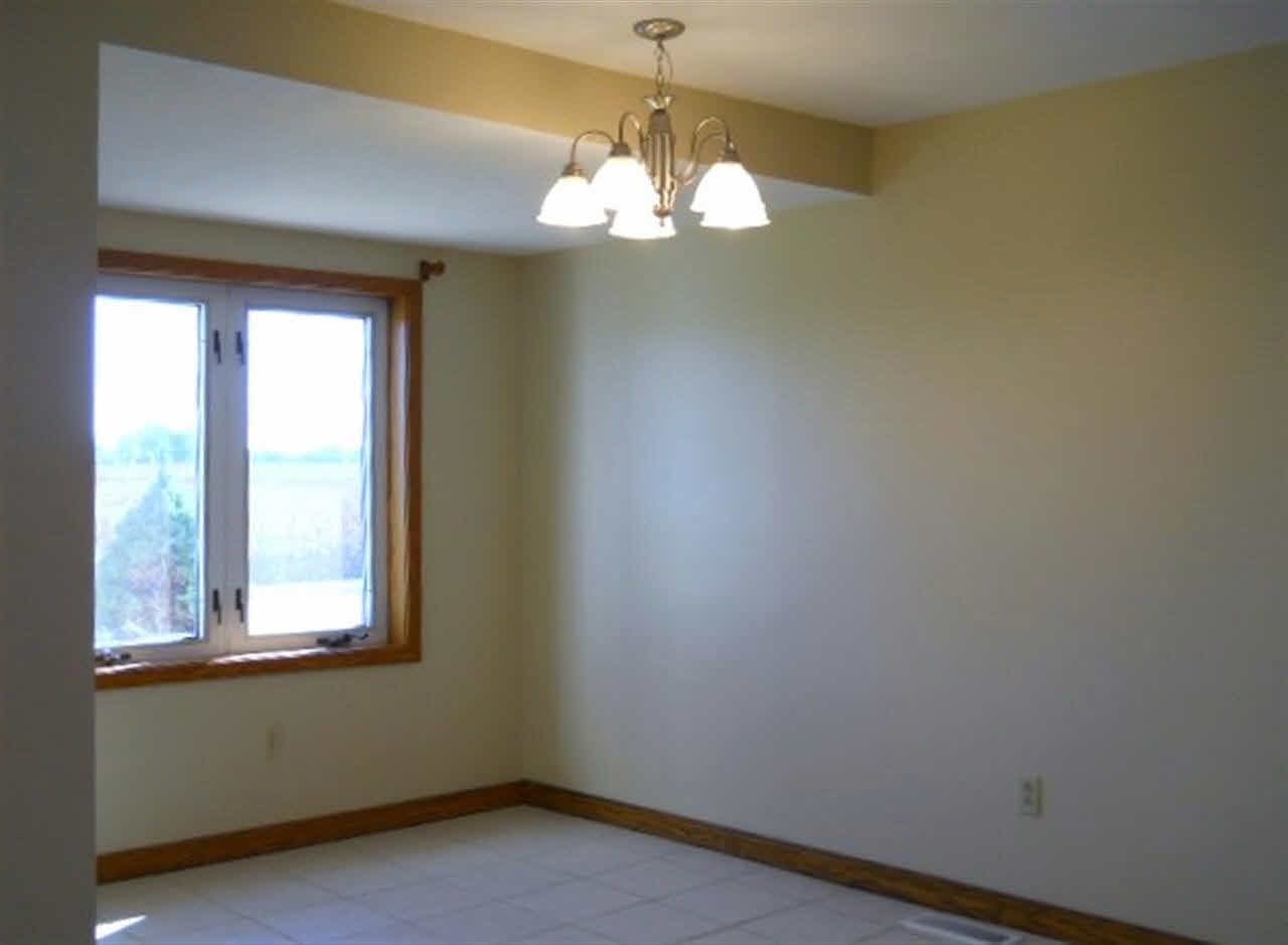 8011 N Harper Rd, Leesburg, IN 46538 photo 16