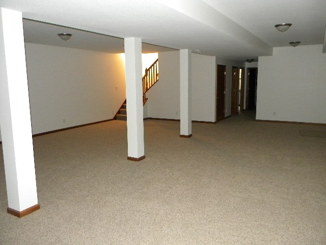 4441 N Aspen Dr, Warsaw, IN 46582 photo 21
