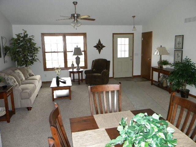 4441 N Aspen Dr, Warsaw, IN 46582 photo 8