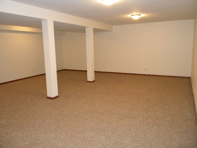 4441 N Aspen Dr, Warsaw, IN 46582 photo 22