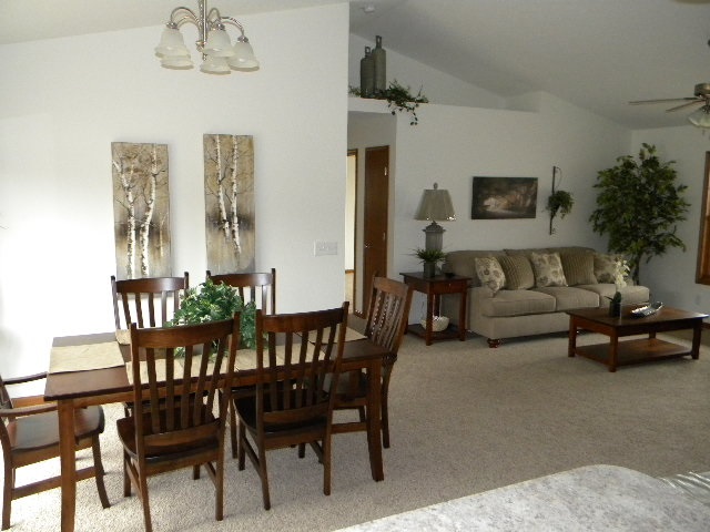 4441 N Aspen Dr, Warsaw, IN 46582 photo 7