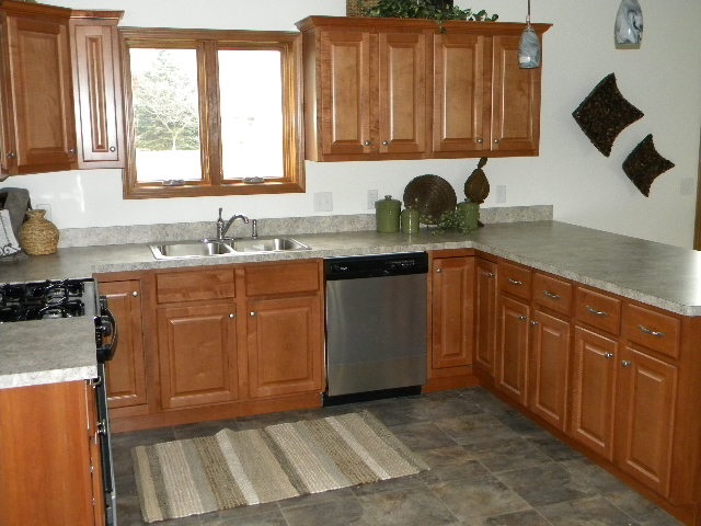 4441 N Aspen Dr, Warsaw, IN 46582 photo 3