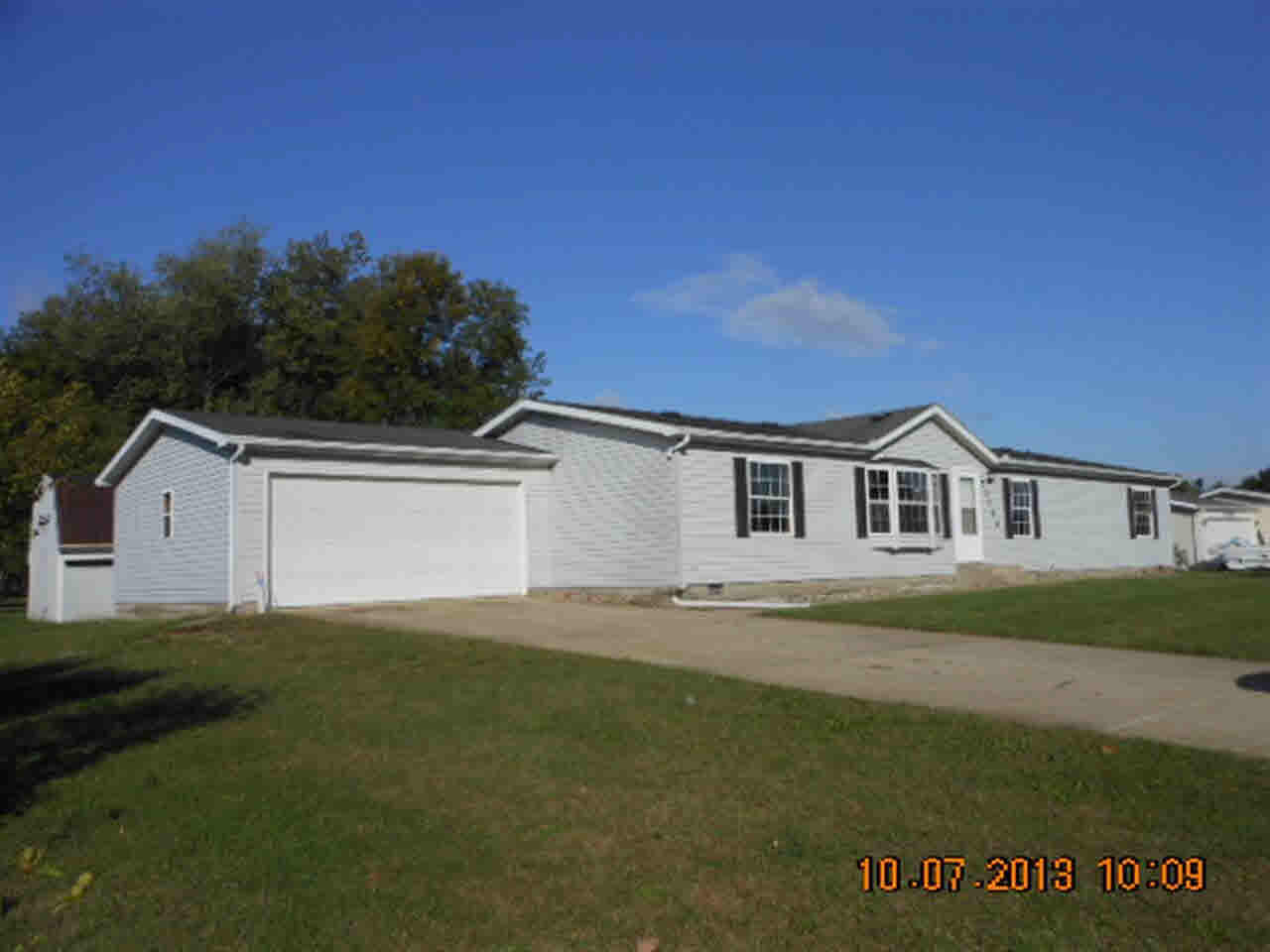 53749 Woodsprings Dr, Granger, IN 46530 photo 1