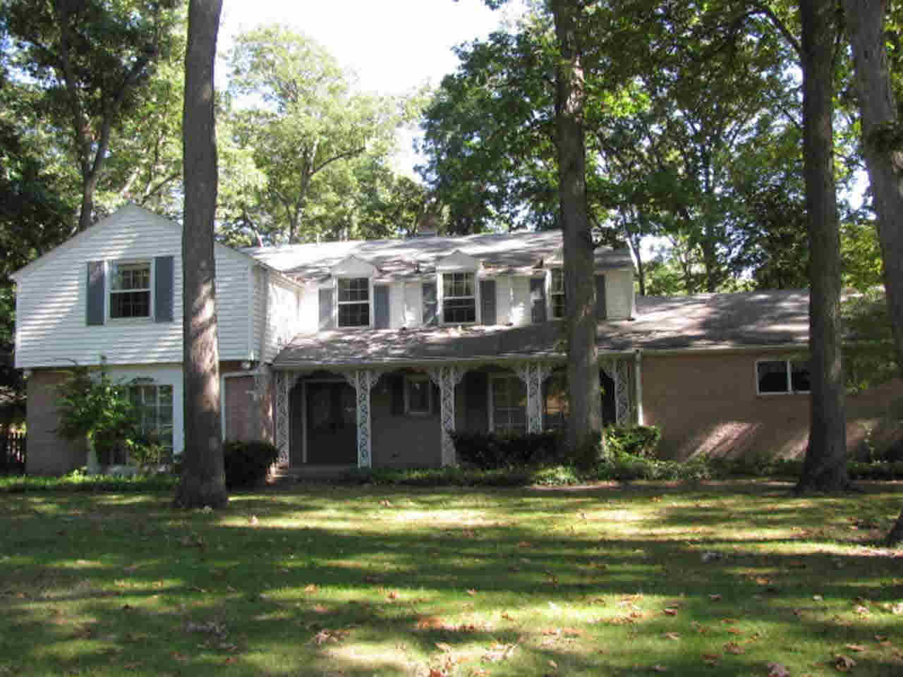 1548 Springbrook Dr, Elkhart, IN 46514 photo 1