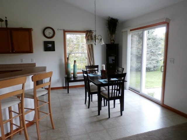 10093 Benamin Dr, Granger, IN 46530 photo 5