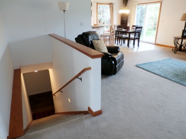 10093 Benamin Dr, Granger, IN 46530 photo 9