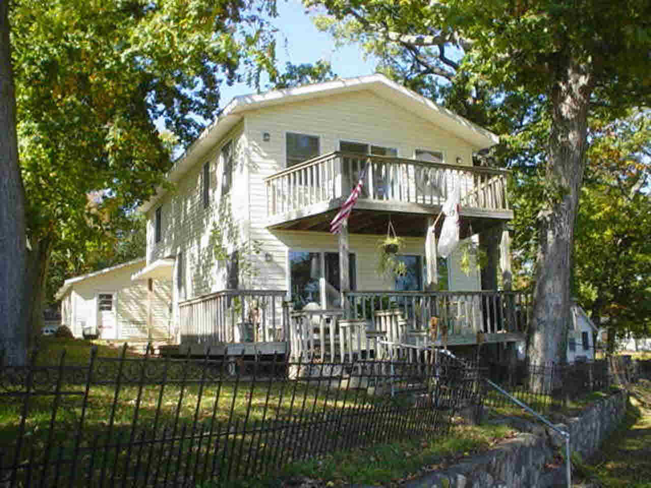 255 Lane 440 Lake James, Angola, IN 46703 photo 1