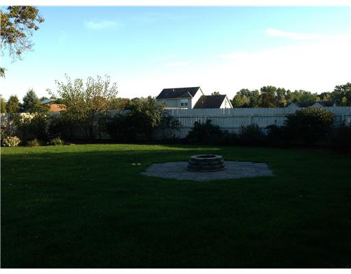 52358 Greenfield Manor Dr, Granger, IN 46530 photo 19