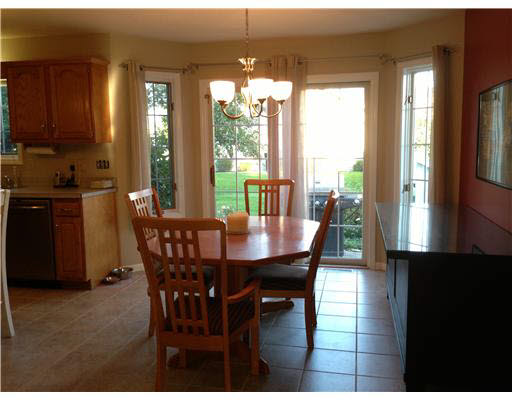 52358 Greenfield Manor Dr, Granger, IN 46530 photo 8