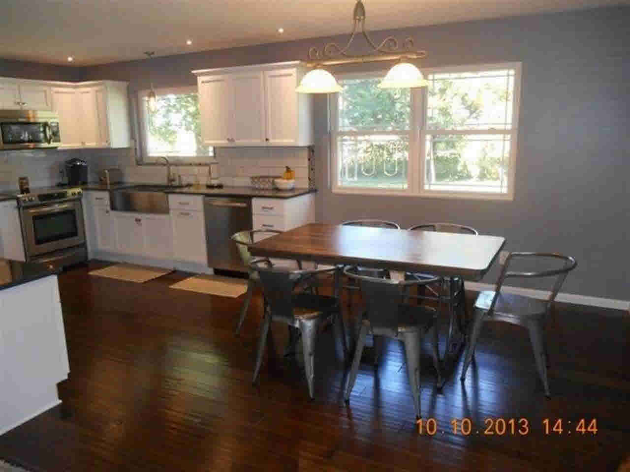 410 W Harrison St, Mentone, IN 46539 photo 7