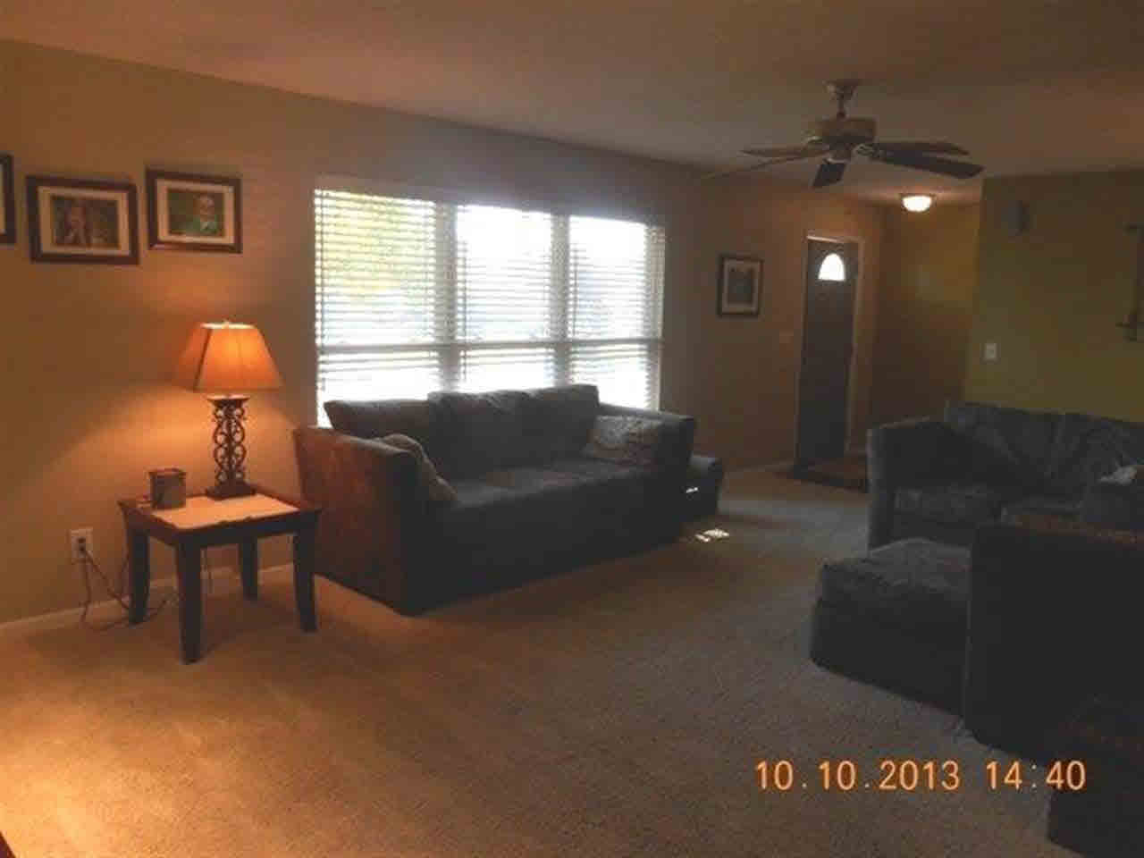 410 W Harrison St, Mentone, IN 46539 photo 4