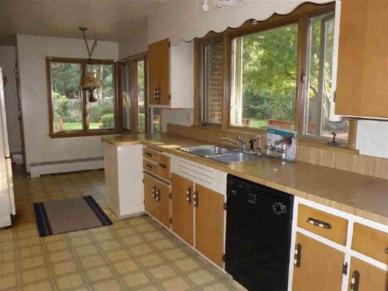 307 Parmley Dr, Goshen, IN 46528 photo 7