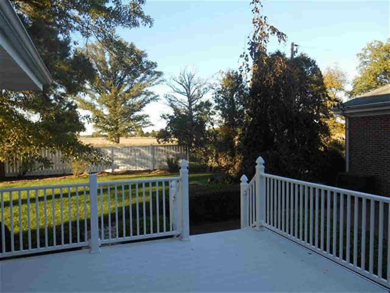 1566 W Union St, Ligonier, IN 46767 photo 23