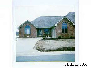 769 Riverview Dr, Kokomo, IN 46901 photo 1