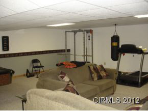 4168 Blackthorne Dr, Gas City, IN 46933 photo 14