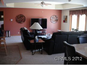 4168 Blackthorne Dr, Gas City, IN 46933 photo 6