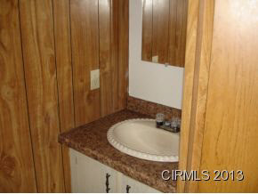706 W Main St, Van Buren, IN 46991 photo 11