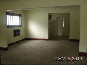 223 E Washington St, Upland, IN 46989 photo 6