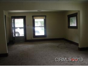 223 E Washington St, Upland, IN 46989 photo 8