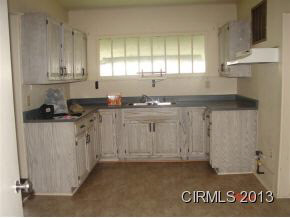 223 E Washington St, Upland, IN 46989 photo 10