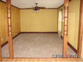 524 E South G St, Gas City, IN 46933 photo 2