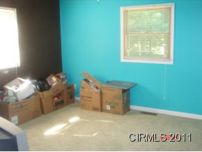 423 E 9th St, Fairmount, IN 46928 photo 7