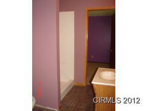 709 Beech Dr, Gas City, IN 46933 photo 8