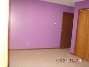 709 Beech Dr, Gas City, IN 46933 photo 10