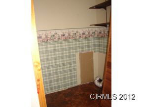 709 Beech Dr, Gas City, IN 46933 photo 4