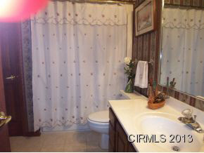 751 Riverview Dr, Kokomo, IN 46901 photo 8