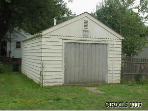 613 E 3rd St, Peru, IN 46970 photo 2