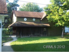403 E 4th St, North Manchester, IN 46962 photo 3