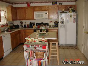 1001 Springwater Rd, Kokomo, IN 46902 photo 2